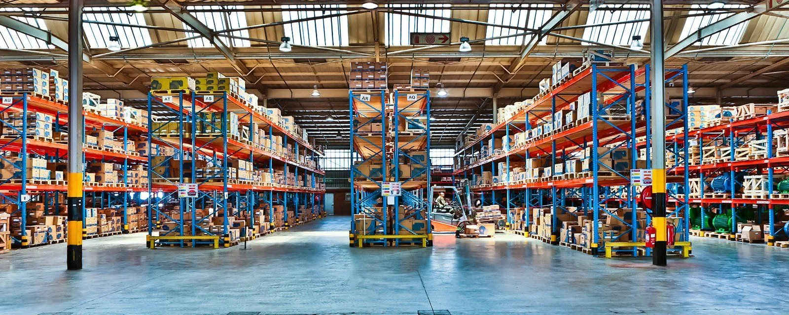 Warehouse racking installed by Metalraking in the UAE